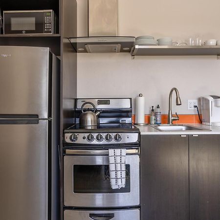 Sunny Studio Apartment - Food Carts, Coffee & Bars بورتلاند المظهر الخارجي الصورة