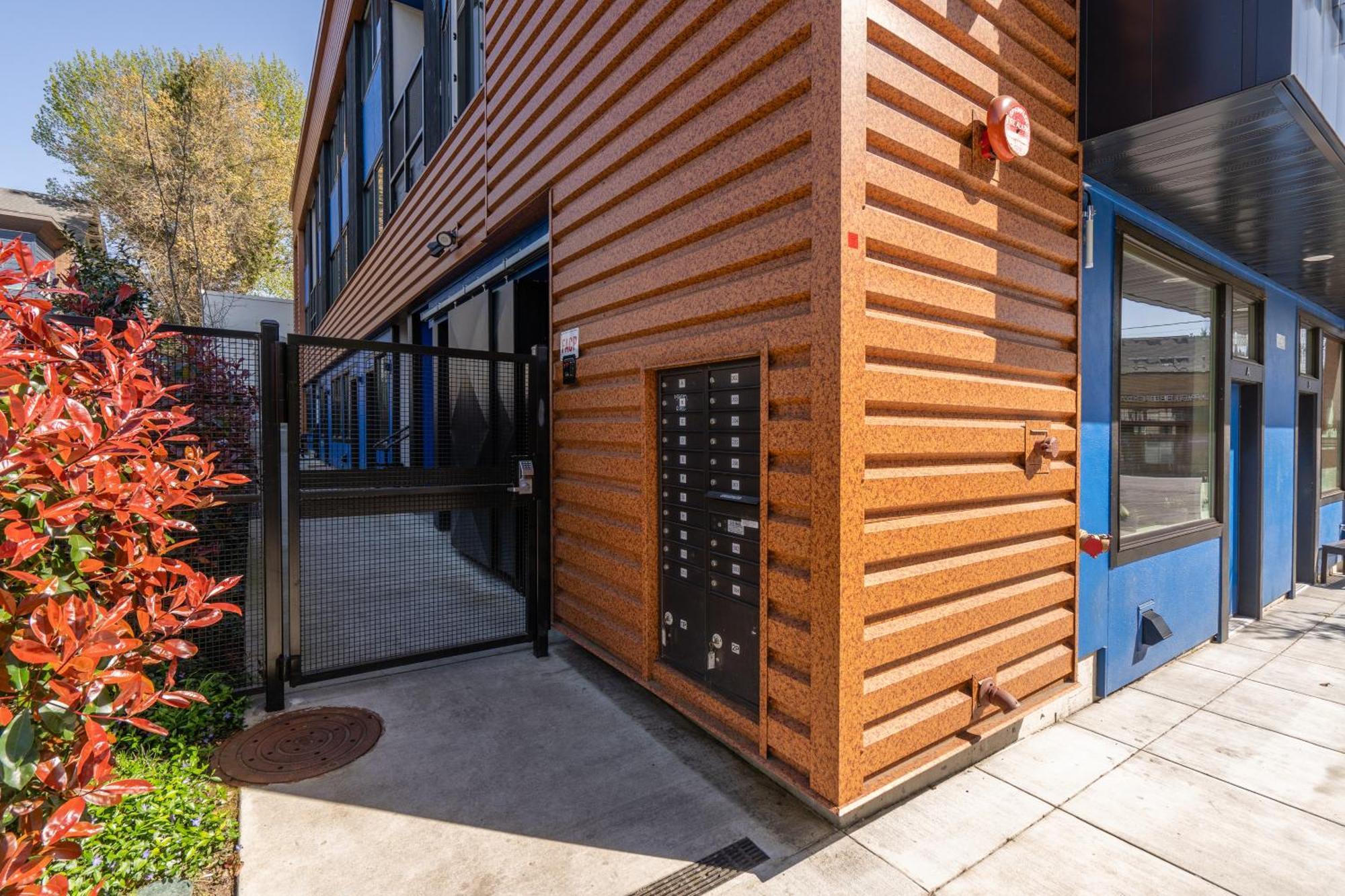 Sunny Studio Apartment - Food Carts, Coffee & Bars بورتلاند المظهر الخارجي الصورة